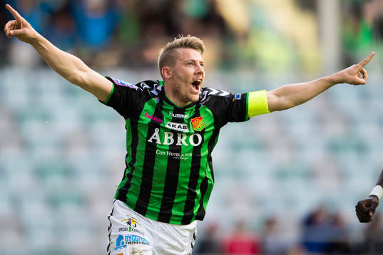 Gais Patrik Ingelsten jublar
