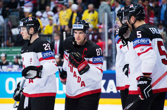 Kanadas Nathan MacKinnon, Sidney Crosby, Jason Spezza och