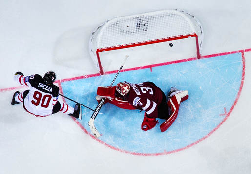 Bläddra bland fler bilder av Ishockey-VM 2015, dag 1, Kanada - Lettland