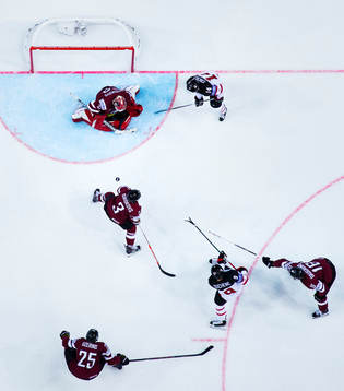 Kanadas Matt Duchene skjuter in 3-0