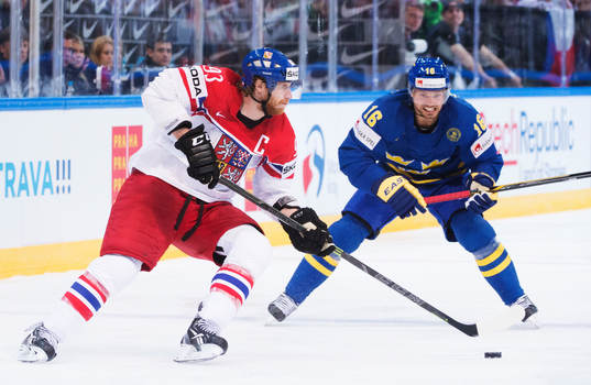 Tjeckiens Jakub Voracek och Sveriges Jacob Josefson