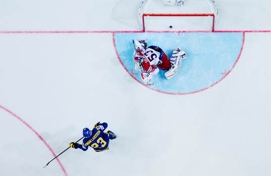 Sveriges Oliver Ekman Larsson sätter