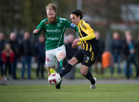 s Oskar Olsson i matchen i division 2 mellan Hässleholms