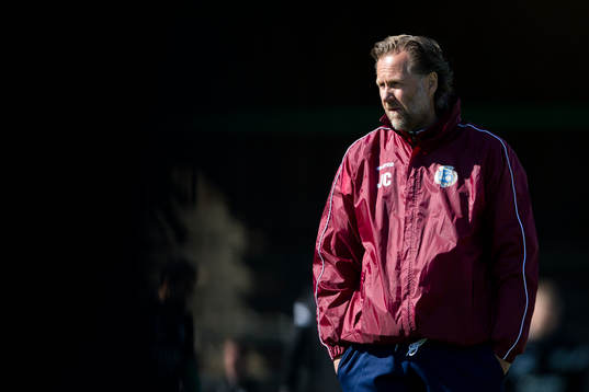 Utsiktens tränare Janne Carlsson innan fotbollsmatchen i