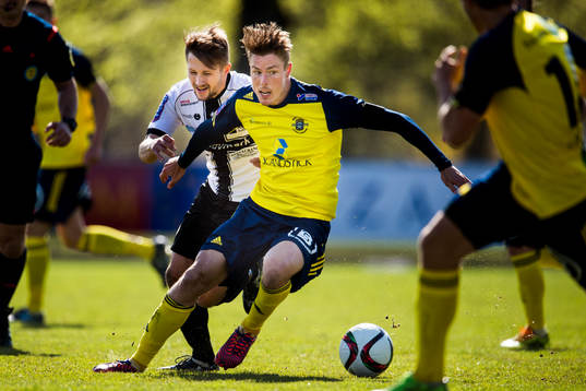 Bläddra bland fler bilder av Fotboll, Superettan, Ängelholm - Frej Täby