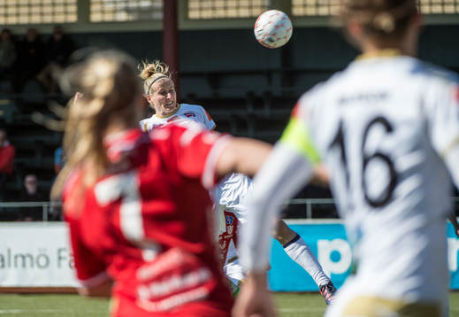 Rosengårds Anja Mittag nickar in 4-0