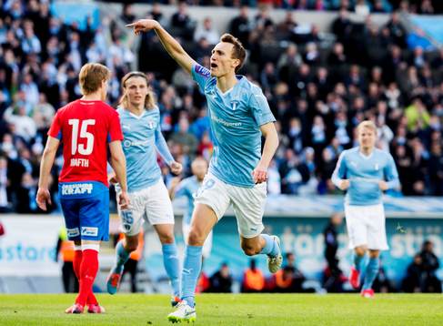 Malmös Magnus Wolff Eikrem gör 1-0