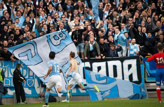 Malmös Magnus Wolff Eikrem gör 3-1