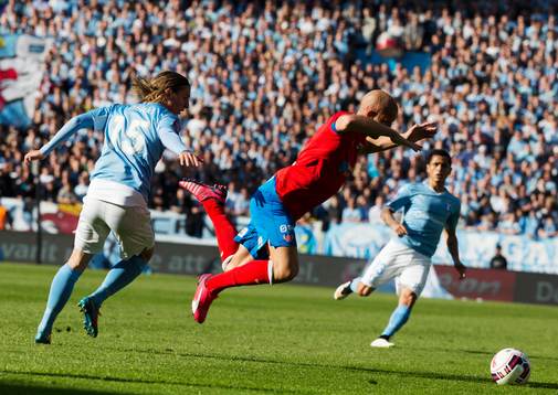 s Pawel Cibicki och Helsingborgs Mattias Lindström
