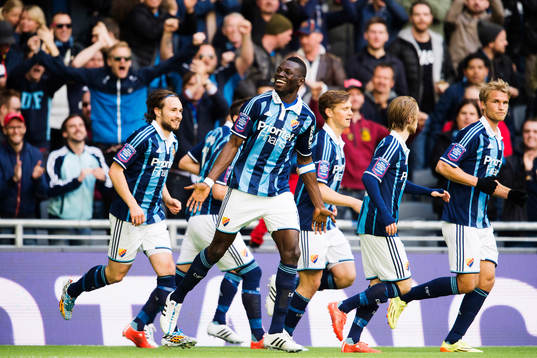 Djurgårdens Omar Colley jublar