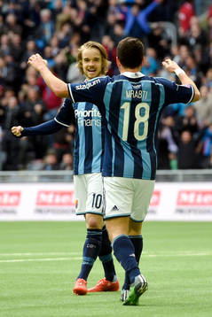Djurgårdens Daniel Berntsen jublar