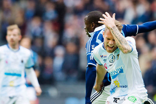 Gefles David Fällman får ont