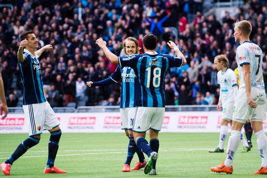 Djurgårdens Daniel Berntsen jublar