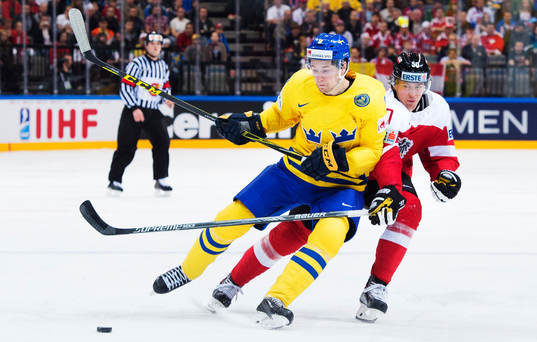 Sveriges Filip Forsberg utmanar Österrikes Mario Fischer