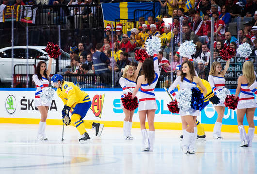 Sveriges Elias Lindholm och Filip Forsberg gör entré till