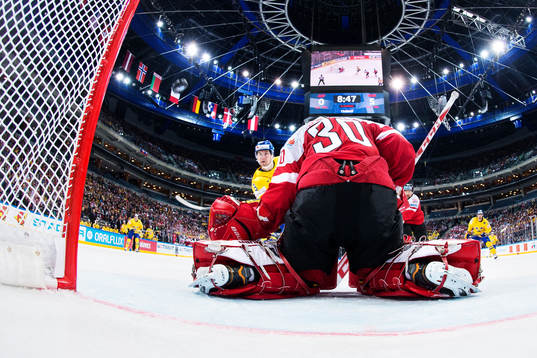 Sveriges Filip Forsberg skjuter in 0-6 bakom Österrikes