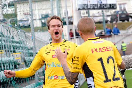 Elfsborgs Viktor Prodell jublar