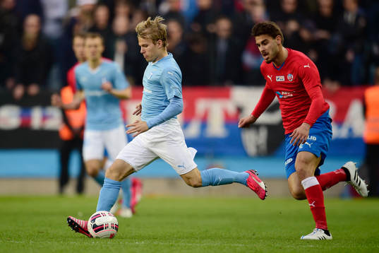 Malmö FFs Oscar Lewicki och Helsingborgs Astrit Ajdarevic