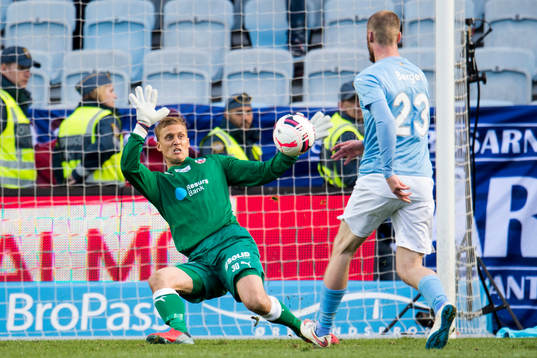 Malmö FFs Jo Inge Berget gör 2-0 bakom Helsingborgs