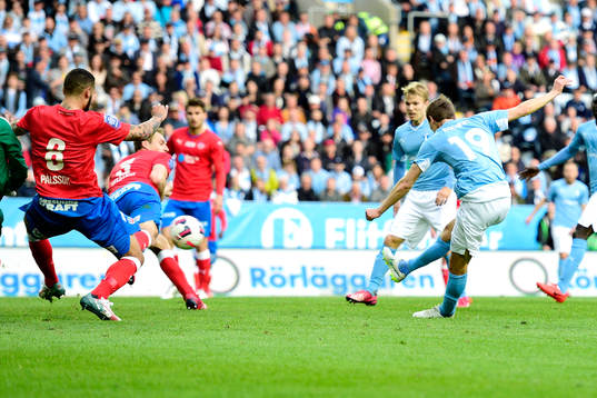 Malmö FFs Magnus Wolff Eikrem gör 3-1