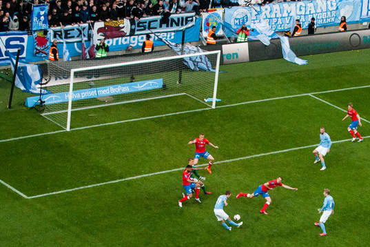 Malmö FFs Magnus Wolff Eikrem gör 3-1 målet och