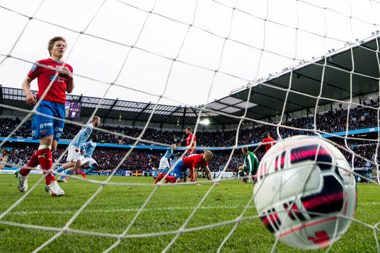 Helsingborgs Jere Uronen deppar