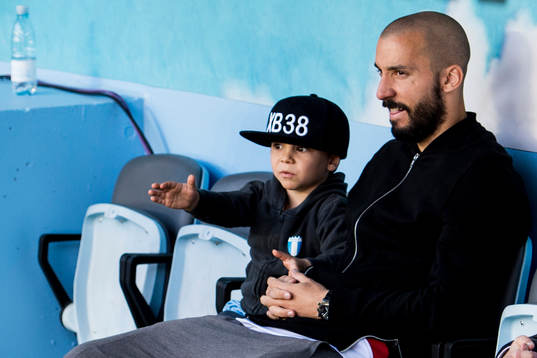 Malmö FFs Guillermo Molins med sin son Thiago