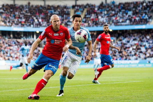 Helsingborgs Mattias Lindström och Malmö FFs Victor