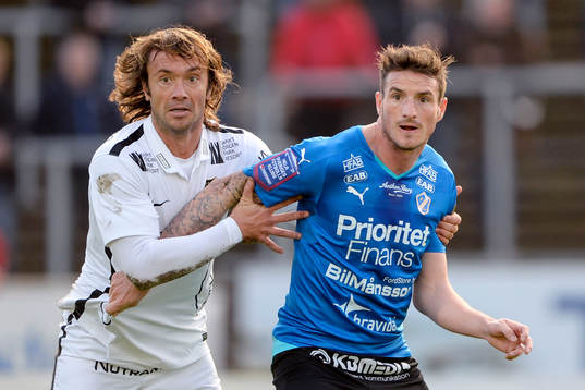 Häckens Diego Lugano och Halmstads James Keene