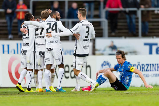 Häckens Joel Andersson jublar