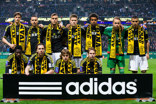 s startelva innan fotbollsmatchen i Allsvenskan mellan AIK