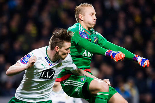 s målvakt Patrik Carlgren