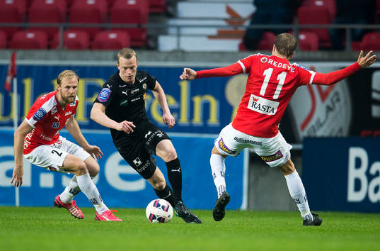 Kalmars Markus Thorbjörnsson (v) och Kalmars Jonathan Ring