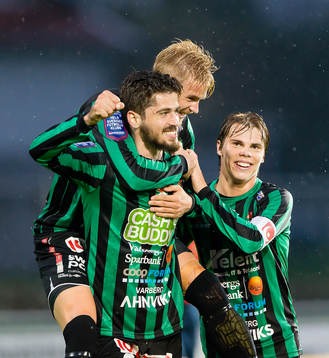 Varbergs Mats André Kaland jublar
