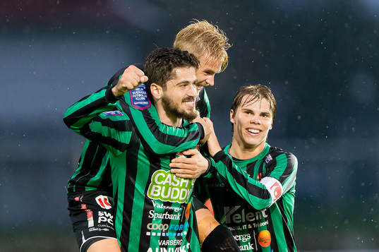 Varbergs Mats André Kaland jublar
