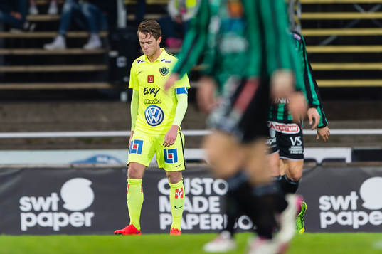 Jönköpings Södras Tommy Thelin deppar