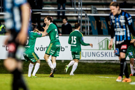 Ljungskiles Aleksandar Kitic (h) jublar med Allan Mohideen