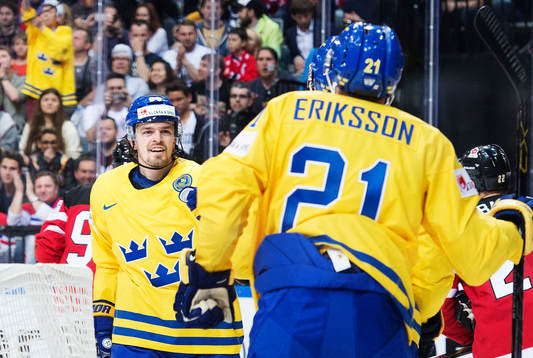 Sveriges Anton Lander jublar