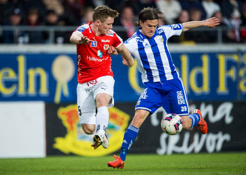 Kalmars Victor Agardius och IFK Göteborgs Lasse Vibe