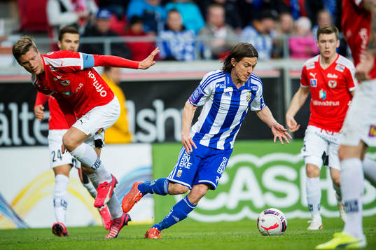 Kalmars Viktor Elm och IFK Göteborgs Lasse Vibe