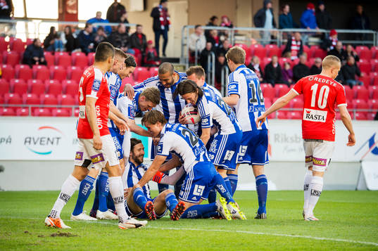 IFK Göteborgs Mattias Bjärsmyr jublar sittandes