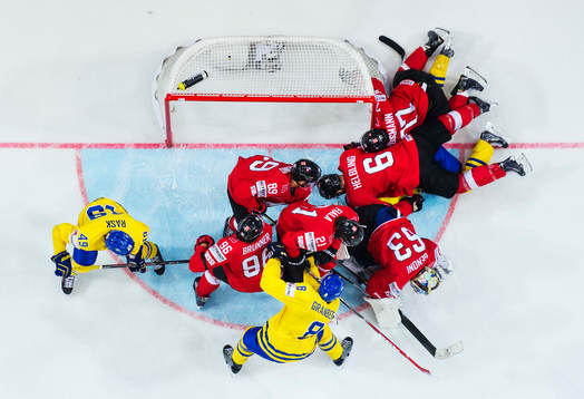 Bläddra bland fler bilder av Ishockey-VM 2015, dag 9, Sverige - Schweiz