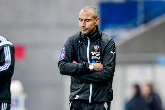 Helsingborgs manager Henrik Larsson deppar