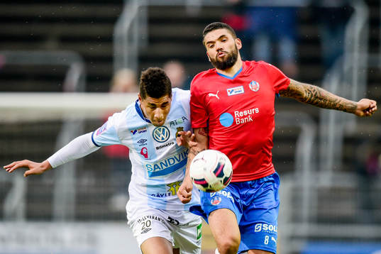 Gefles Emil Bellander och Helsingborgs Victor Palsson