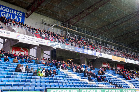 Regnet öser ner