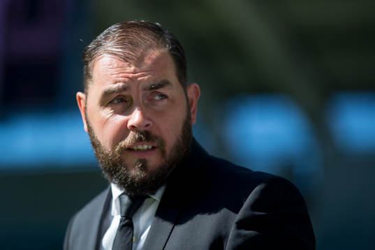 Örebros tränare Alexander Axén kliver in på Gamla