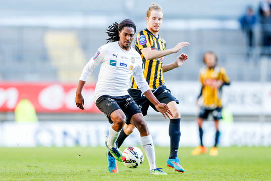 Örebros Ayanda Nkili och Häckens Samuel Gustafson