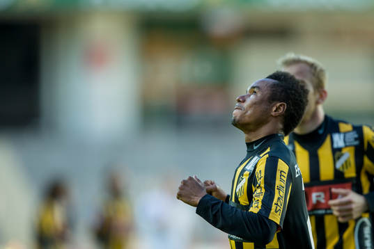 Häckens Nasiru Mohammed jublar