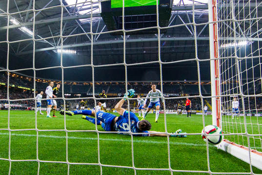 s Henok Goitom kvitterar för AIK bakom Norrköpings