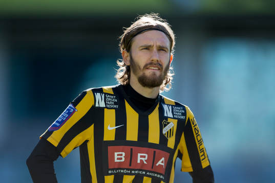 Häckens Simon Sandberg innan fotbollsmatchen i Allsvenskan